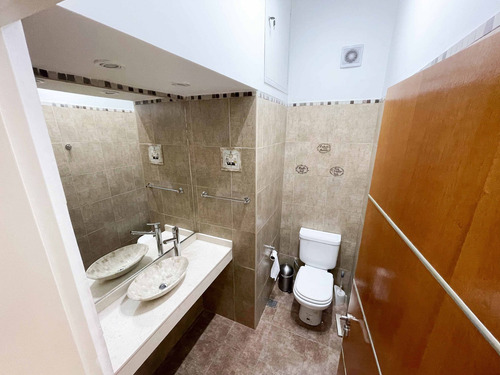 Venta Edificio Comercial En Esq. Lomas Del Mirador
