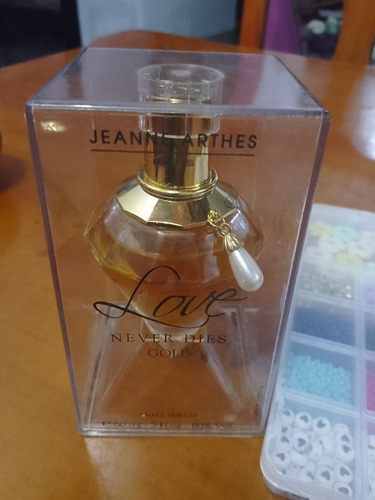 Perfume Lover Never Dies Gold 