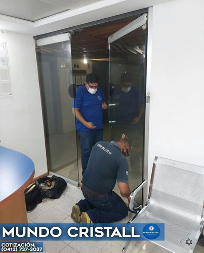 Imagen 5 de 5 de Reparacion,mantenimiento Puertas De Vidrio Ventanas Baños