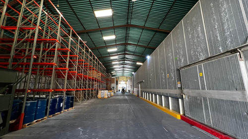 Daniela Linarez Ofrece En Venta Galpones En Zona Industrial Iii Avenida Principal Totalmente Equipadon Con Cavas De Conservacion Empaquetadora Listo Para Producir Conjunto Privado Barquisimeto Lara