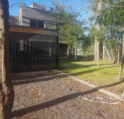 Imagen 20 de 22 de Housing De 4 Unidades En Venta Villa Warcalde