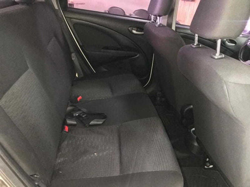 Imagem 7 de 11 de Toyota Etios Hb Xls