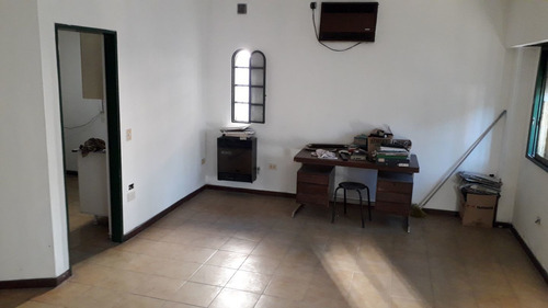 Imagen 2 de 10 de Ph En Venta En Caseros