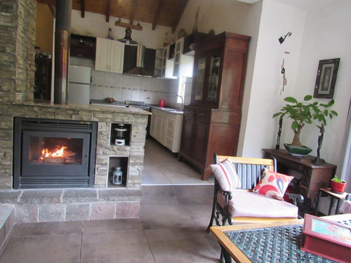 Imagen 10 de 26 de Casa 3 Dormitorios Con Amplio Parque Villa Allende