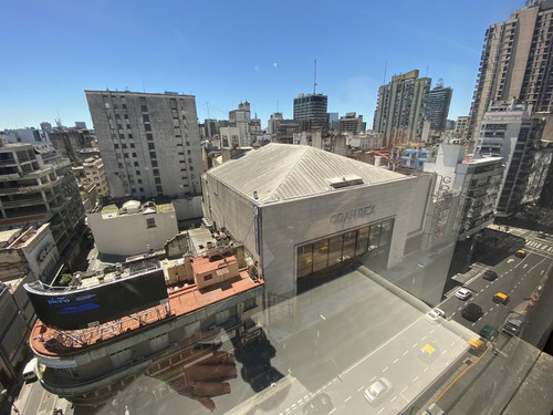 Oficina En Venta O Alquiler - Centro, Av Corrientes - 3 Cocheras 670m2, Posibilidad De Dividir