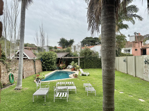 Espectacular Casa En Acassuso De Av. Libertador Al Rio.