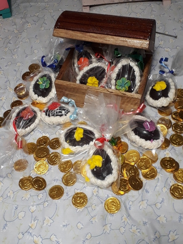 Imagen 10 de 12 de Cofres Diferentes Tamaños Con Huevos De Pascuas De Regalo