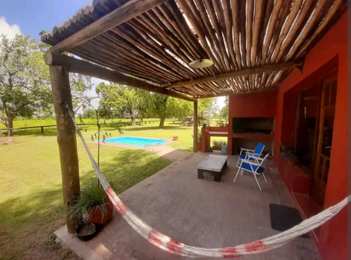 Imagen 3 de 14 de Casa De Campo 2 Dormitorios Con Pileta
