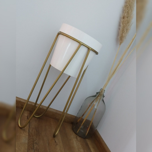 Maceta Con Soporte En Hierro Blanco