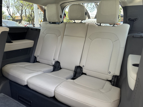 Land Rover Defender 130 First Edition 2023 Blanco