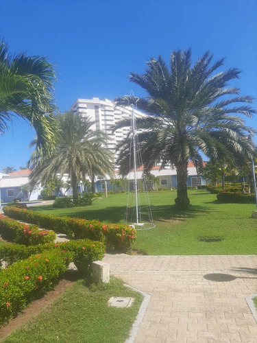 Imagen 3 de 25 de Apartamento Tipo Cabaña Con Atico Y Patio Grande Conjunto La Marina