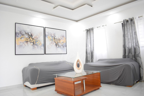 Venta Casa En Residencial Cerrado, Santiago (hfc-235)