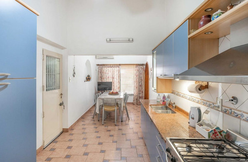 Imagen 7 de 27 de Casa En Amplio Terreno De 490m2 En Circ 1 - Ciudad Evita