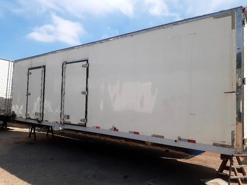 Imagem 3 de 19 de Baú Refrigerado Ibiporã 8,60 Metros 18x De R$ 2.615,36