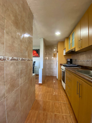 Apartamento En Venta Los Teques Céntrico. Res. Parque Knoop.