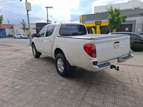Mitsubishi L200 3.2 Triton Hpe Cab. Dupla 4x4 4p