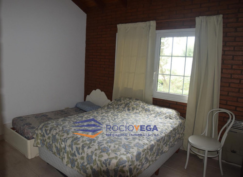 Casa A La Venta En Country Banco Provincia