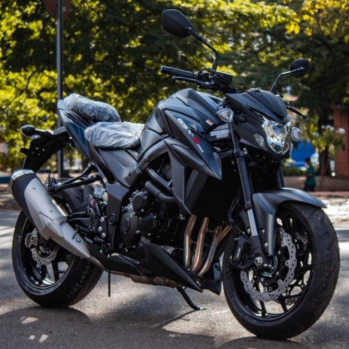 Imagem 1 de 10 de Moto Suzuki Gsx-s 750 Preta Ano 2023 0km