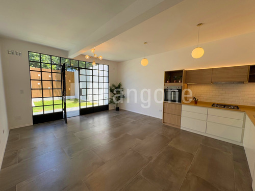 Casas 4 Amb Con Piscina, Cochera Y Parque, A Estrenar