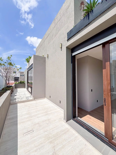 Casa En Venta En Misión San Jerónimo. 2