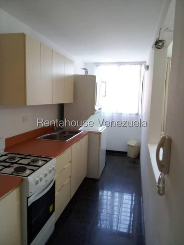 Apartamento En Venta En Colinas De La Tahona De 92 Mtrs2 Pd