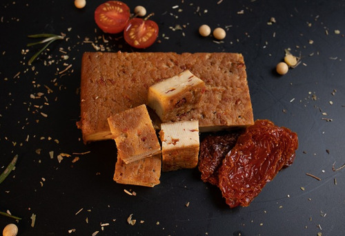 Kit 2 Tofu Defumado Orgânico Sabor Tomate Seco 100g