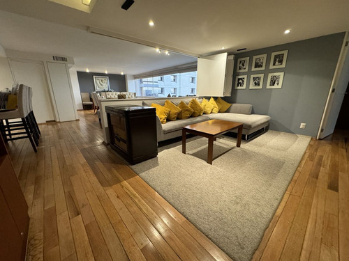 En Venta Departamento Acabados De Lujo, Piso Alto, Areas Comunes