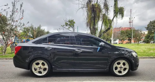 Chevrolet Sonic 1.6 Lt 5 p