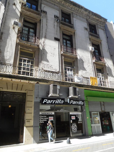 Imagen 3 de 30 de Centro Apto Para Oficina O Vivienda, Son 161 M2, (a Menos De U$s 740 X M2) A Reciclar