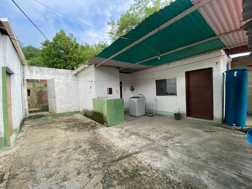 Cómoda, Amplia Casa En La Urbanización Vista Real Charallave