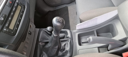 Toyota Hilux Srv 4x4 Mt