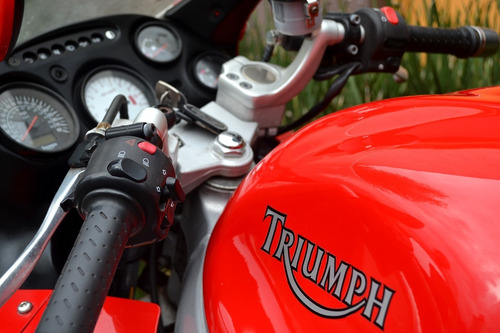 Imagen 9 de 15 de Poderosa Triumph Sprint 955 Fi Equipada Sin Fallas