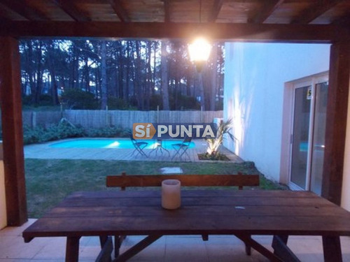 Imagen 17 de 17 de Casa En Venta - Playa Montoya