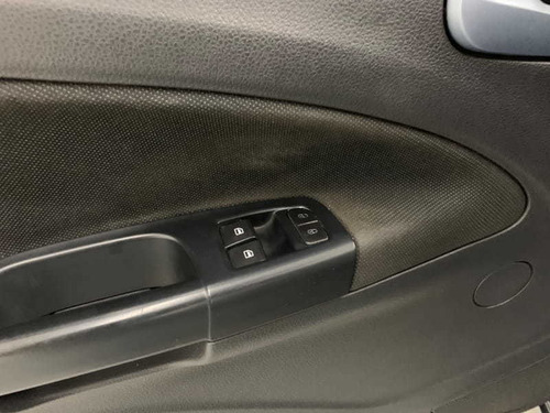 Imagem 11 de 15 de Volkswagen Voyage 1.6l Mb5 2019