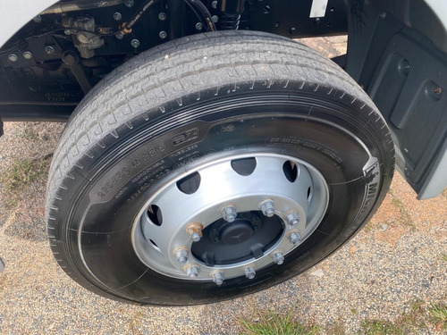 Imagem 12 de 25 de Mercedes Atego 1719/48 - 4x2 - 2018
