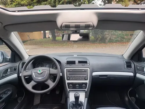 Skoda Octavia 1.8 Turbo Mecanico Con Techo Y Cuero