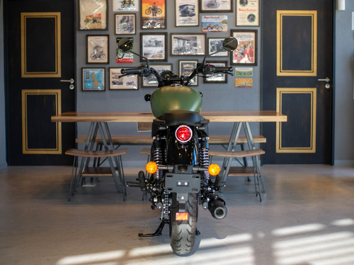Royal Enfield Meteor 350 Matt Green 1er Service Gratis