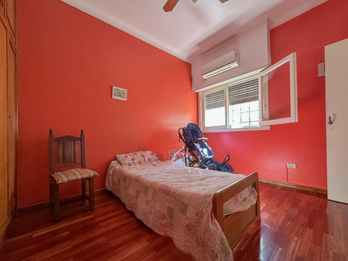 Casa En Venta En Banfield Oeste - Acepta Departamento En Parte De Pago!