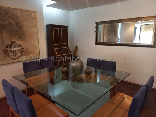 Ss: Vende Apartamento 25-2508 En Los Dos Caminos De 172 M2 De 3h/4b/2pe