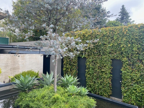 Imagen 9 de 30 de Increible Casa Decorada De Revista Recientemente Estrenada.