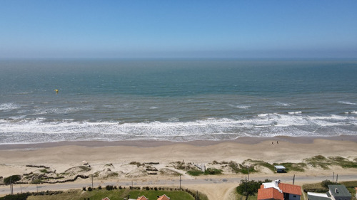 Inmobiliaria Costa Azul Vende Un Complejo De 4 Apartamento Muy Bien Ubicados A 150mtrs De La Playa En La Zona De La Aguada La Paloma Rocha
