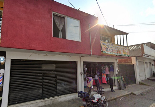 Casa En Venta Con 3 Locales Comerciales En Colonia Otilio Mantaño Cuernavaca Morelos Fz*