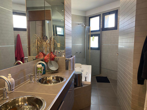 Venta Y Alquiler Casa En Glorietas Nordelta