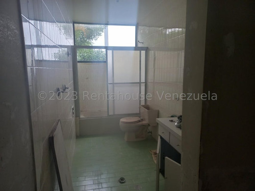 Imagen 25 de 30 de Casa En Venta, El Hatillo, 1.159mts, Rah 23-18071