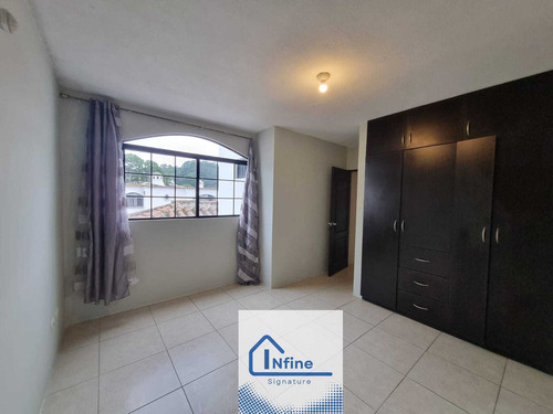 Hermosa Casa En Venta, Ubicada En Excelente Sector