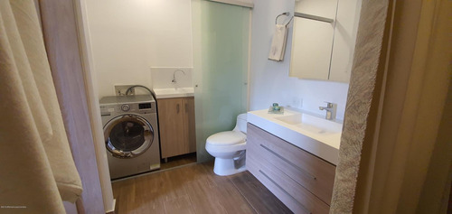 Apartamento En Loma Del Escobero Mls 21-668 Lq