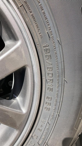 Llantas De Jimny Suzuki, Dunlop, At20 Grandtrek, 195/80 R15 (Usado)