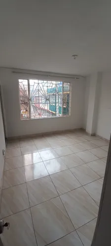 Casa 4 Niveles Área 6 X 12 Mts Con Bodega