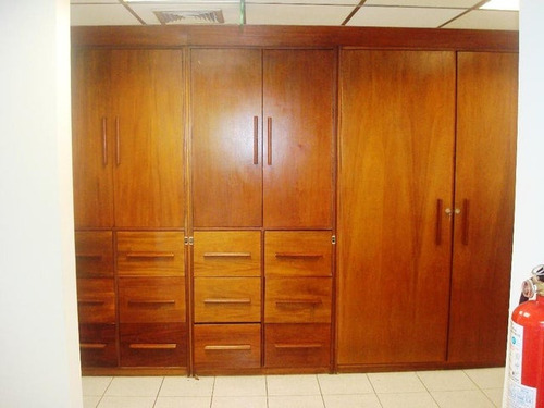 Carla Gonzalez Local Comercial En Venta En Santa Paula Mls #24-10112 Gt