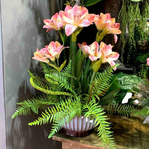 8 Galhos De Plantas Artificiais Realista Flor Amarilis | Parcelamento sem  juros